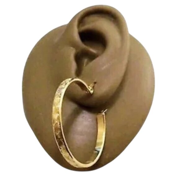 1 3/8 Inch 35mm Shell Hoop Pierced Post Earrings Gold Tone - Picture 6 of 6